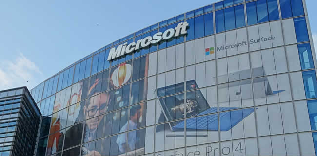 « À vous la tech ! » initiative de Microsoft France – Pôle Emploi et Les Entreprises s’engagent.